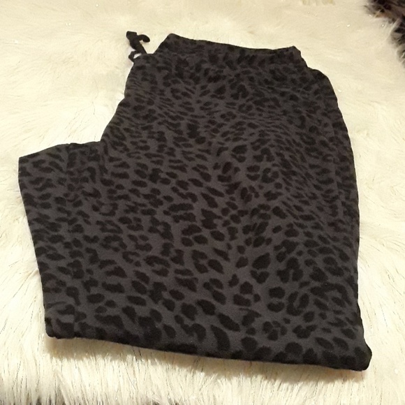 Old Navy Other - Pajama pants